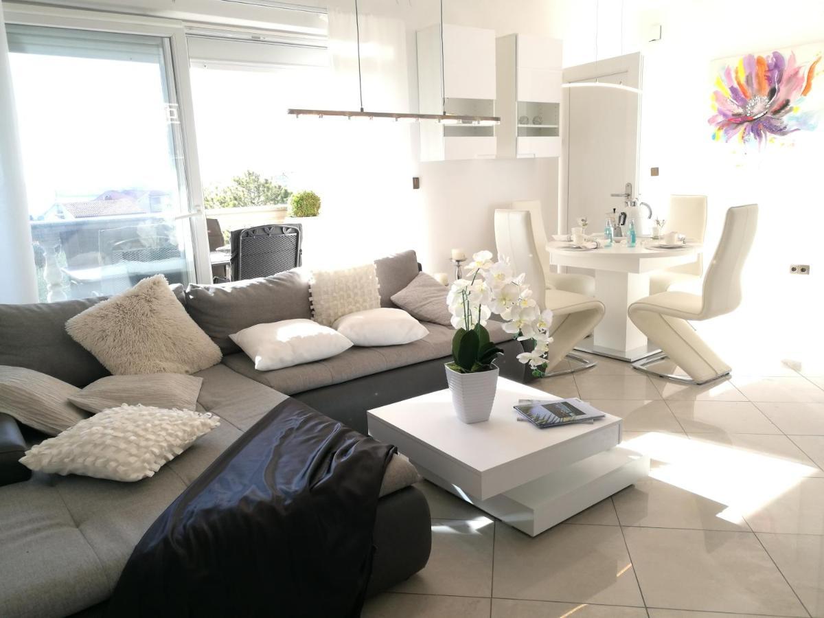 Villa Meli - Apartments Mit Meerblick Medulin Eksteriør bilde