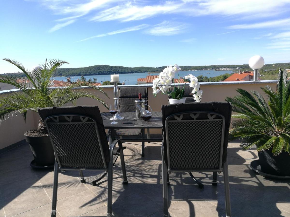Villa Meli - Apartments Mit Meerblick Medulin Eksteriør bilde