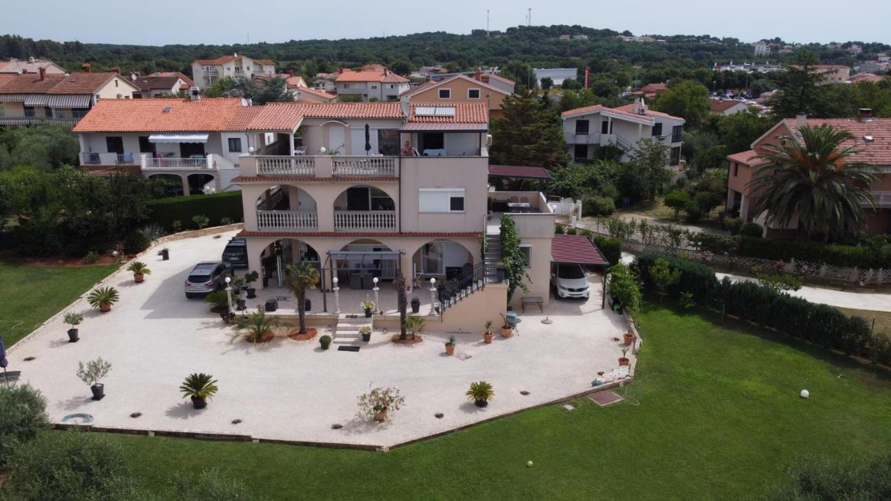 Villa Meli - Apartments Mit Meerblick Medulin Eksteriør bilde