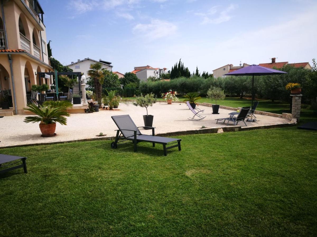 Villa Meli - Apartments Mit Meerblick Medulin Eksteriør bilde