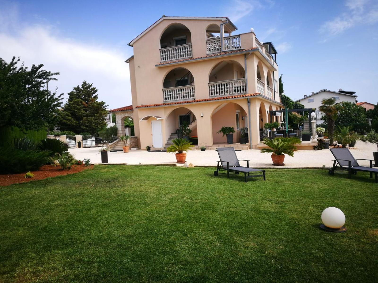 Villa Meli - Apartments Mit Meerblick Medulin Eksteriør bilde