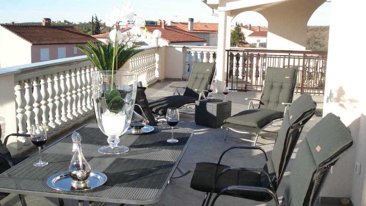Villa Meli - Apartments Mit Meerblick Medulin Eksteriør bilde