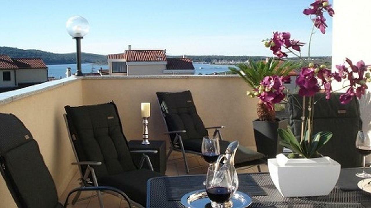 Villa Meli - Apartments Mit Meerblick Medulin Eksteriør bilde